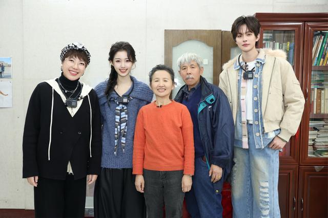 “室”英雄》焕新55岁应届毕业生之家PG麻将胡了2堪比新房的改造!《乱(图3) “室”英雄》焕新55岁应届毕业生之家PG麻将胡了2堪比新房的改造!《乱(图3)